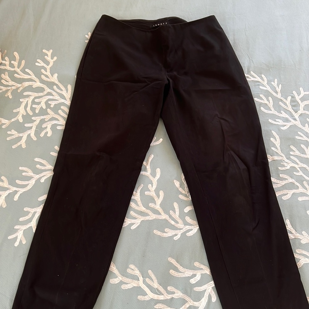 Like new Theory Pull on pants